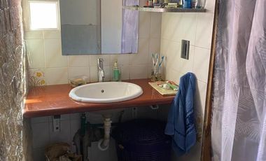 CASA EN VENTA EN  LANUS ESTE.