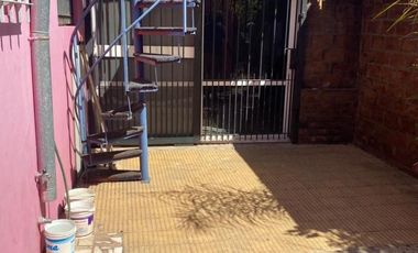CASA EN VENTA EN  LANUS ESTE.
