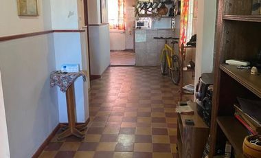 CASA EN VENTA EN  LANUS ESTE.