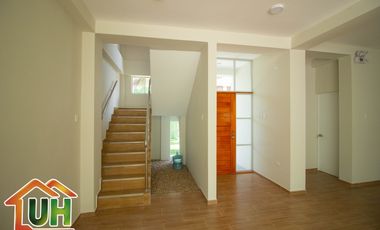 ID 00512-VENTA CASA PUCALLPA - DE ESTRENO -  CON PISCINA-A.T 250 m2