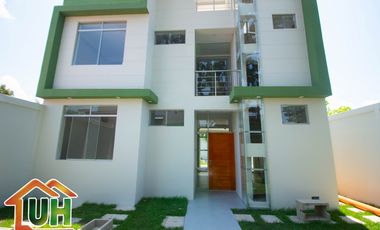 ID 00512-VENTA CASA PUCALLPA - DE ESTRENO -  CON PISCINA-A.T 250 m2