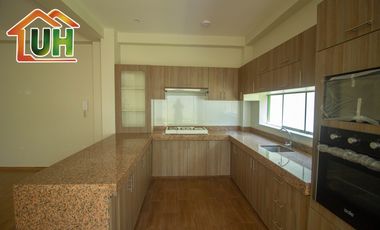 ID 00512-VENTA CASA PUCALLPA - DE ESTRENO -  CON PISCINA-A.T 250 m2