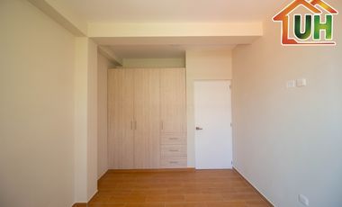 ID 00512-VENTA CASA PUCALLPA - DE ESTRENO -  CON PISCINA-A.T 250 m2