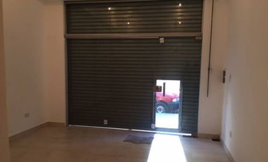 Local a la calle en Venta Ramos Mejia / La Matanza (A025 2872)