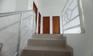 RUMAH MEWAH 2 LANTAI EXCLUSIVE TERBARU DI SLEMAN UTARA SELANGKAH DARI KAMPUS UII