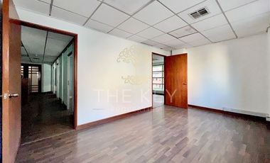 Oficina en arriendo en Calle Encomenderos, Barrio El Golf