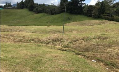 Venta Lote Envigado   2.063 mts, unidad cerrada vía las Palmas,