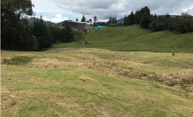 Venta Lote Envigado   2.063 mts, unidad cerrada vía las Palmas,