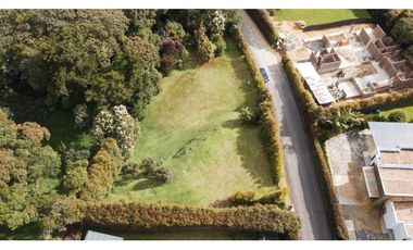 Venta Lote Envigado   2.063 mts, unidad cerrada vía las Palmas,