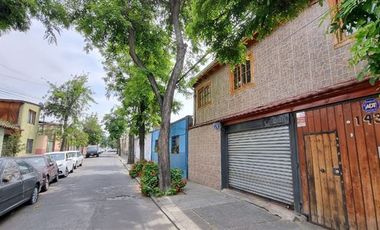 Casa en Venta en ARTEMIO GUTIERREZ con LEON PRADO
