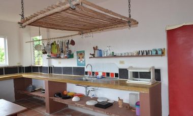 Se Vende Edificio En Tolu Sucre.