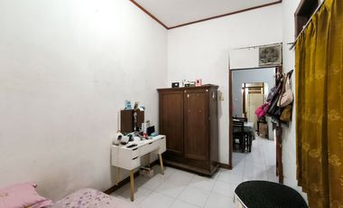 Rumah Strategis 6 Menit ke Gerbang Tol Joglo 3 SHM Siap Huni J-46266