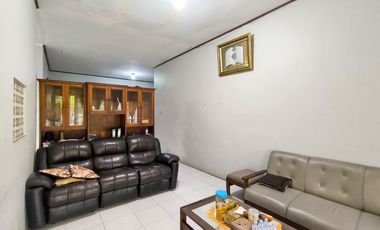 Rumah Strategis 6 Menit ke Gerbang Tol Joglo 3 SHM Siap Huni J-46266