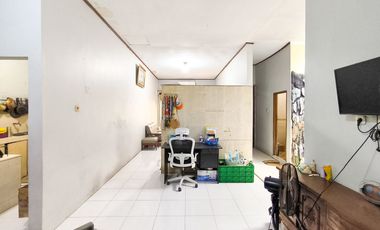 Rumah Strategis 6 Menit ke Gerbang Tol Joglo 3 SHM Siap Huni J-46266