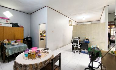 Rumah Strategis 6 Menit ke Gerbang Tol Joglo 3 SHM Siap Huni J-46266