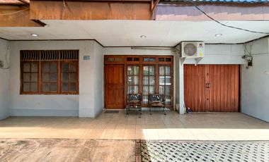 Rumah Strategis 6 Menit ke Gerbang Tol Joglo 3 SHM Siap Huni J-46266