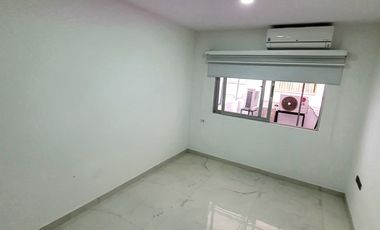 casa en venta en av. libertadores, el tesoro. Cod V4947