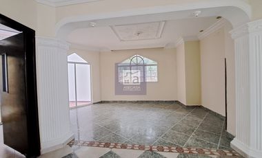 COD. 4075 - SE ARRIENDA CASA - BARRIO: FONTANA