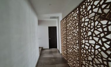 Renta Oficina acondicionada de 423m2 - zona Contry Tec  Monterrey