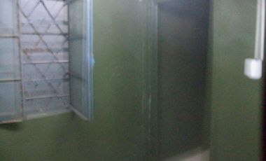 Local 160 m2 a mts de Av. Mosconi