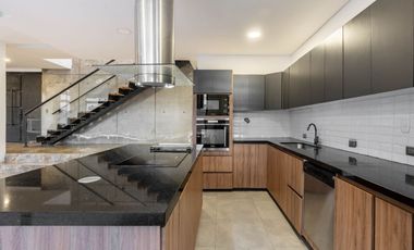 casa en arriendo/venta en la calera. Cod V17962
