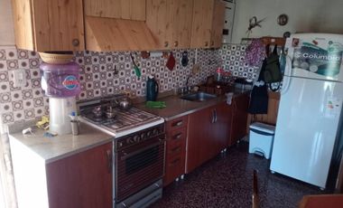 Casa Fondo en venta en Quilmes Oeste