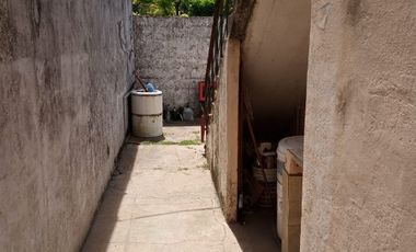 Casa Fondo en venta en Quilmes Oeste