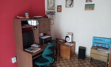 Casa Fondo en venta en Quilmes Oeste