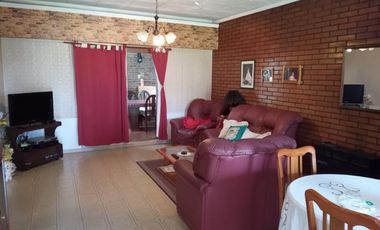 Casa Fondo en venta en Quilmes Oeste