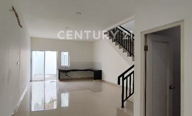 Jual Rumah Meruya, Baru, Depan Taman, Bebas Banjir