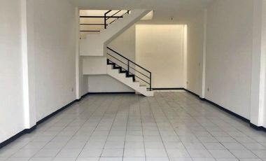 DIJUAL CEPAT !!! Ruko Strategis di Cisaranten