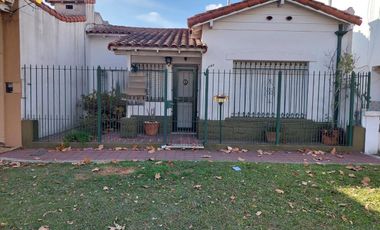 Venta casa 3 amb Don Bosco terraza cochera a 4 c. de Estación.