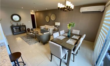 SE VENDE CASA EN TWIN HOMES EN VILLA SUR