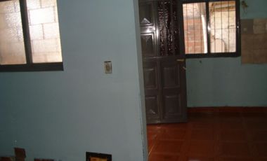VENTA DE CASA EN BURZACO 5 AMB+ 2 DPTOS 2AMB +GARAGE+ENTR.AUTO.OPORTUNIDAD VIVIENDA E INVERSION