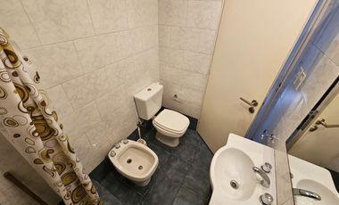 CASA EN VENTA EN MORON SUR - NUEVO VALOR