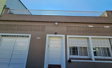 CASA EN VENTA EN MORON SUR - NUEVO VALOR