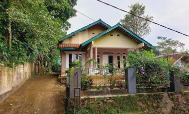 Jual Tanah + Rumah Kampung Halaman luas strategis dekat alun2 Wanayasa kab Purwakarta Jawabarat