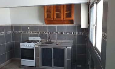 Departamento Tipo Casa en venta en Bernal Oeste