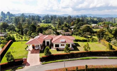 CASA EN VENTA EN RONEGRO VIA SAN ANTONIO LA CEJA