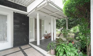 Rumah 1 Lt SHM 6 Menit ke Summarecon Mall Bekasi Hadap Utara J-23135