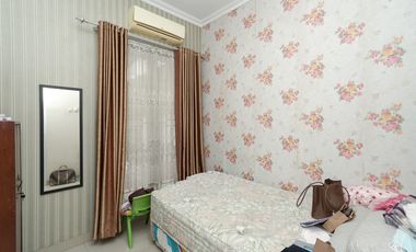 Rumah 1 Lt SHM 6 Menit ke Summarecon Mall Bekasi Hadap Utara J-23135