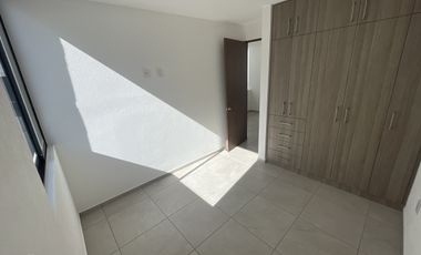 casa en renta toluca, fraccionamiento aurea, doble filtro de seguridad.