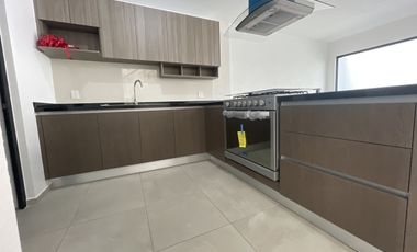 casa en renta toluca, fraccionamiento aurea, doble filtro de seguridad.