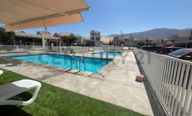 SE VENDE, AMPLIA E ILUMINADA  CASA EN SECTOR COSTA LAGUNA.