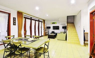 Vila Dago lux mewah dan nyaman Bandung