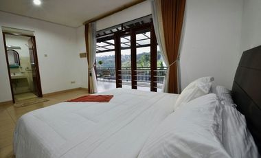 Vila Dago lux mewah dan nyaman Bandung