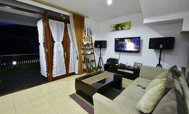 Vila Dago lux mewah dan nyaman Bandung