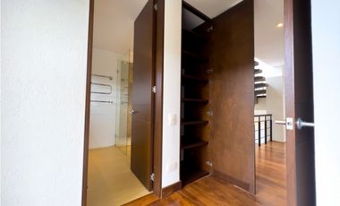 VENTA CASA CAMPESTRE CON  VISTA DE LUJO - ARBORETTO LA CALERA
