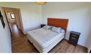 Casa de 3 ambientes a estrenar con pileta. Barrio Barrancas de San Benito.