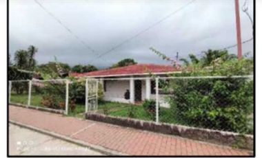 VENDO CASA COMERCIAL EN DOLEGA